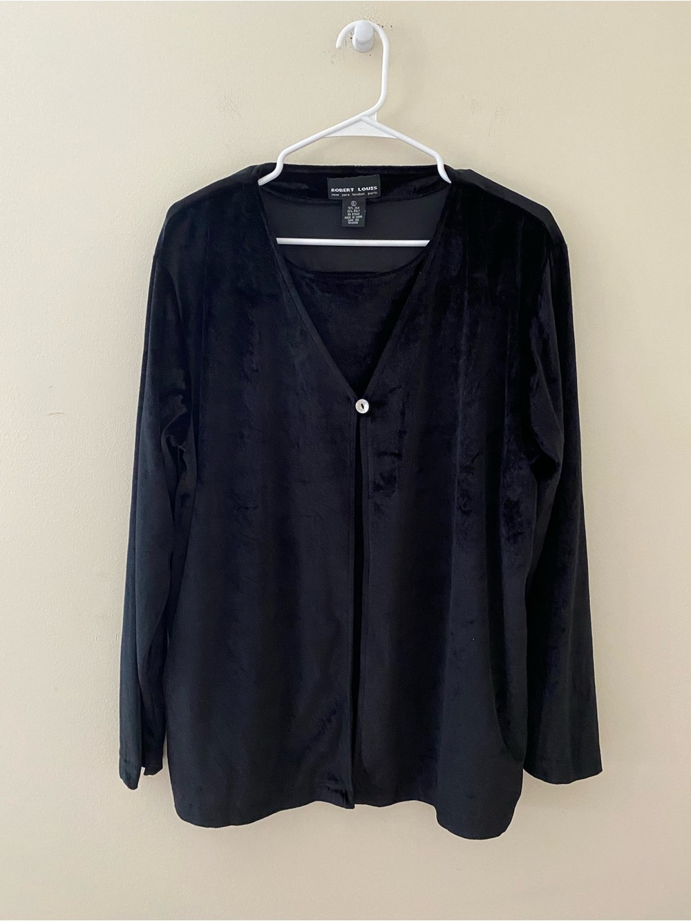 Robert Louis Silk Blend Black V-Neck Single-Button Cardigan  Women's Top